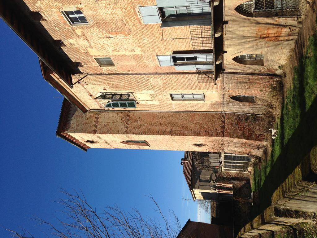 Castello Sannazzaro B&B Giarole 외부 사진