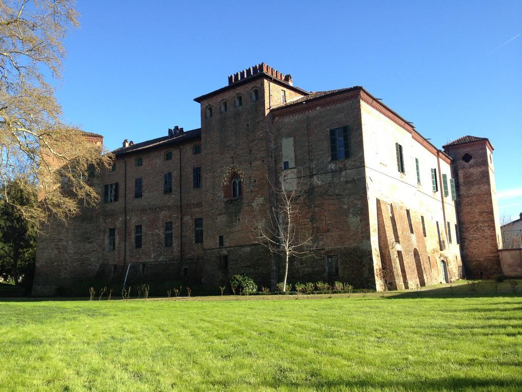 Castello Sannazzaro B&B Giarole 외부 사진
