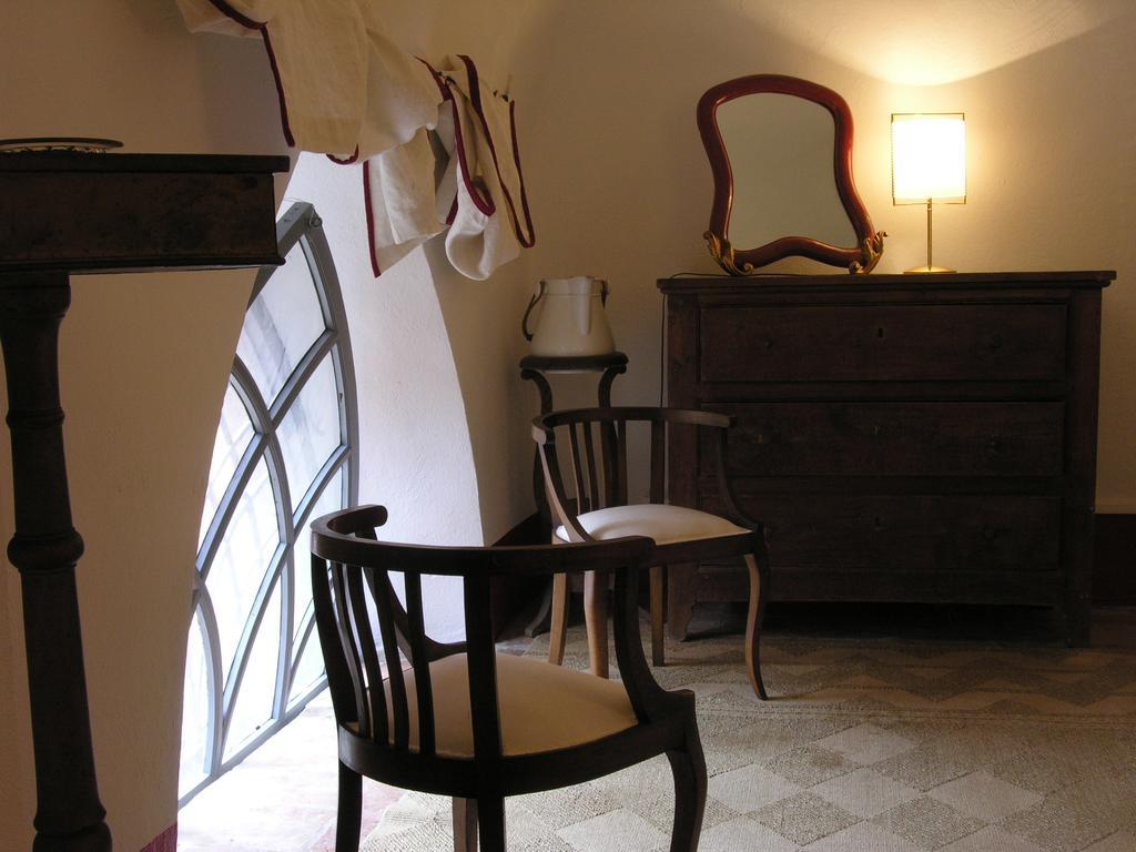 Castello Sannazzaro B&B Giarole 외부 사진