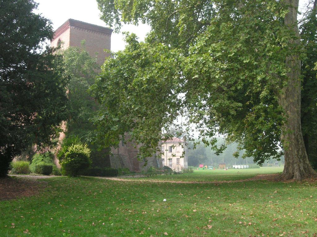 Castello Sannazzaro B&B Giarole 외부 사진