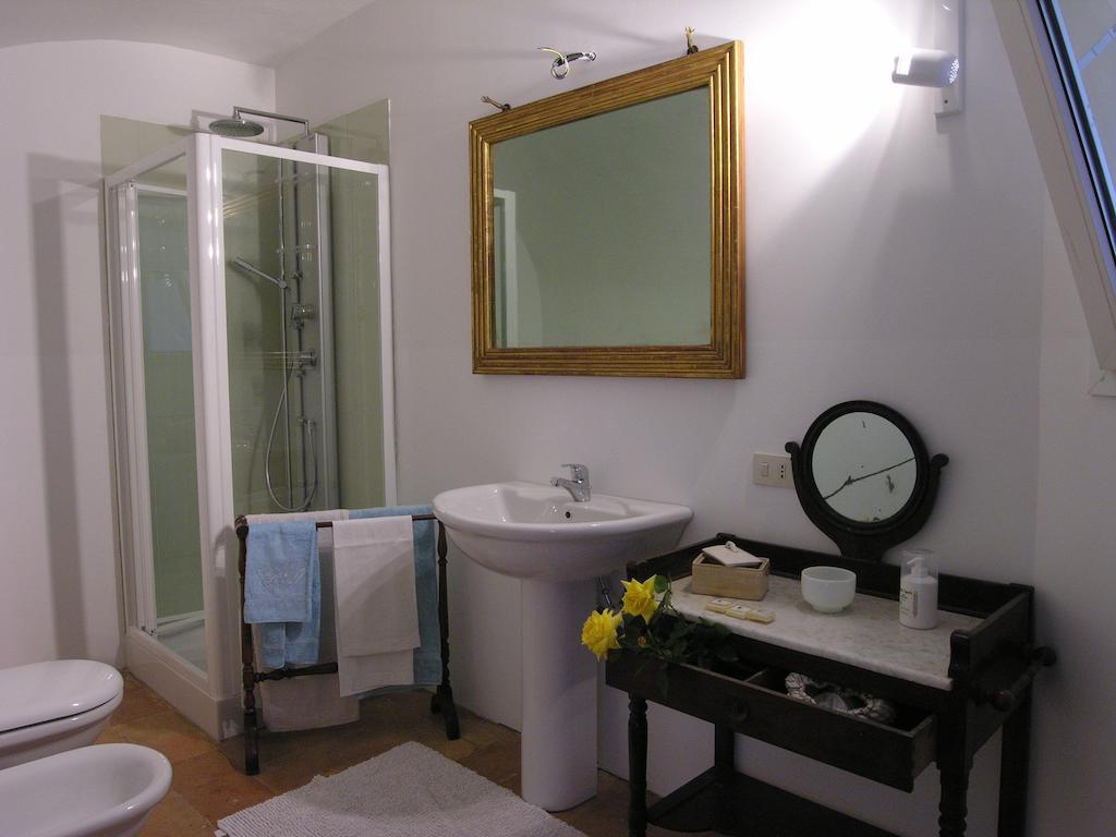 Castello Sannazzaro B&B Giarole 객실 사진