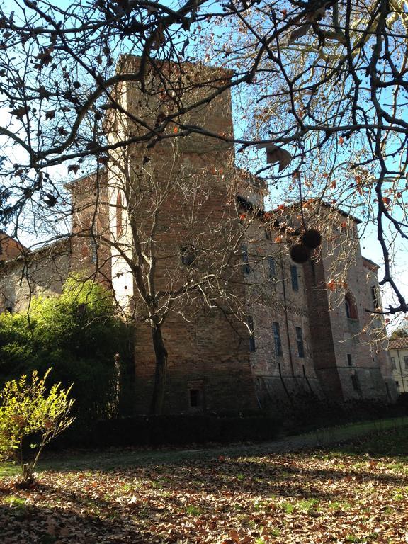 Castello Sannazzaro B&B Giarole 외부 사진